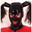 Női latex maszk fekete, piros dekorral, dupla copfcsővel a fejtetőn. M méretű